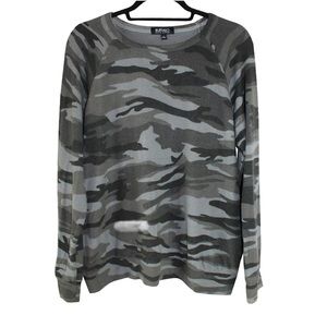 Women's Buffalo by David Bitton Green Camouflage Vintage Wash Sweatshirt Medium